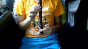 как под горкой под горой , игра на блок флейте.