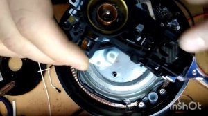 Выбивает автомат при включении чайника?