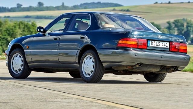 Lexus LS UCF10 1989–1994 смотреть онлайн