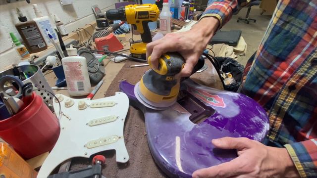 My New Guitar Build! Funky Squire Stratocaster! смотреть онлайн