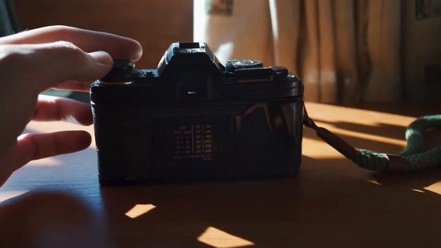 Loading Minolta X 700 35mm Film Camera смотреть онлайн