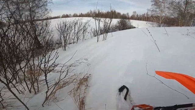 Сноубайк KTM и горник Arctic Cat - пробуем запилить горку. смотреть онлайн