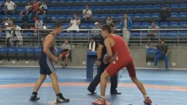 Борьба гр-римская. Перв.Кыргызстана-2017 (кадеты). 69 кг 1\8 Алтынбек Манатбеков-Аян Сейитбеков смотреть онлайн