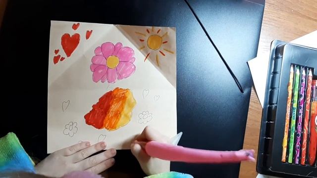 Делаем открытку маме на 8 марта с единорожкой, рисует, пахнущие фломастеры, сюрприз и подарок смотреть онлайн