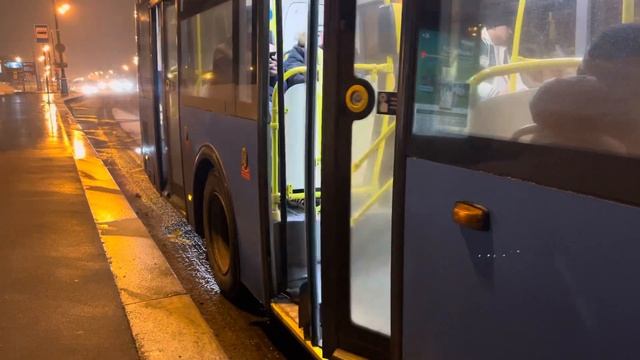 ЛИАЗ-6213.65,следует по маршруту 16 Беловежская улица-Метро Кунцевская смотреть онлайн