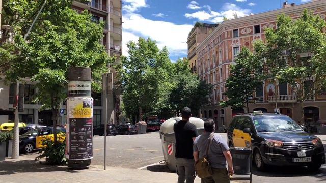 [SPAIN-BARCELONA] Walking along Roger de Llúria 23/JUN/2021 02:30 pm смотреть онлайн