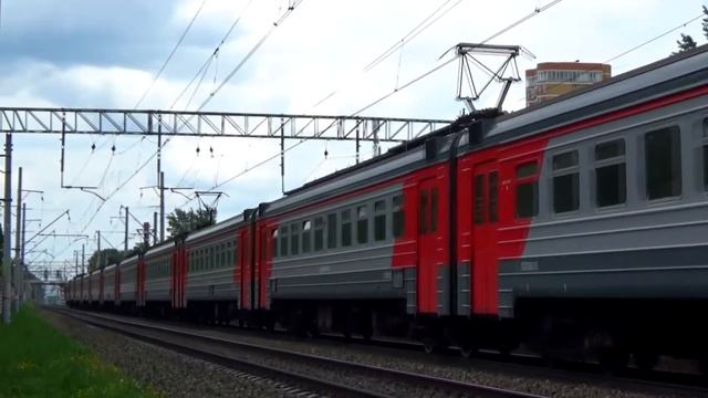 "Карантинное время!" Электропоезд ЭД4М-0197 сообщением "Голутвин - Москва Казанская" смотреть онлайн