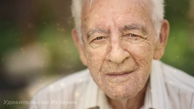 Бывшие зеки залезли ночью в дом старушки за золотом... Но там их ждал очень неприятный сюрприз... смотреть онлайн