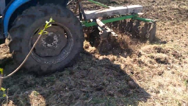 разработка целины и заросшего сорняками участка смотреть онлайн