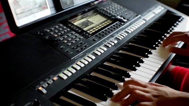 Everything I Do - Yamaha PSR-S775 Cover смотреть онлайн