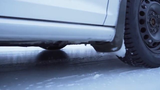 Зимние шины Toyo Observe Ice-Freezer. Испытание в Ивало, Финляндия. смотреть онлайн