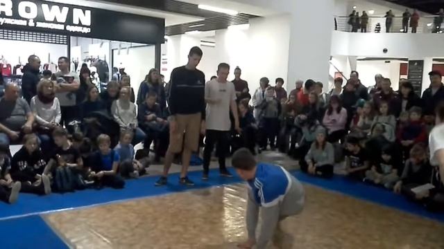 Beat Street Battle. 2 vs 2 PRO. RedHead x BigMax VS Flatrix x RockOne смотреть онлайн
