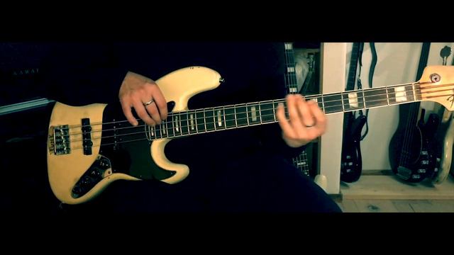 Africa Unite (Bob Marley) - Bass cover смотреть онлайн