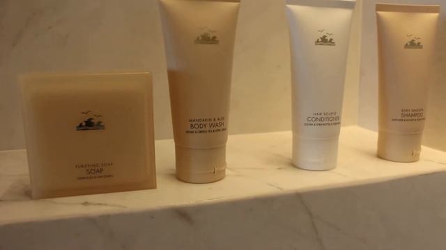 Four Seasons Hotel at the Surf Club - Miami, Oceanfront Room (1002) смотреть онлайн