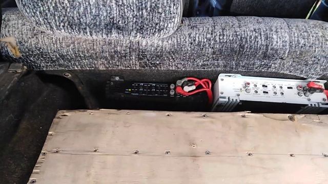 Громкий бюджетный проект автозвука ваз 2111 на компонентах от компании Ural Sound, Готов оценивайте смотреть онлайн