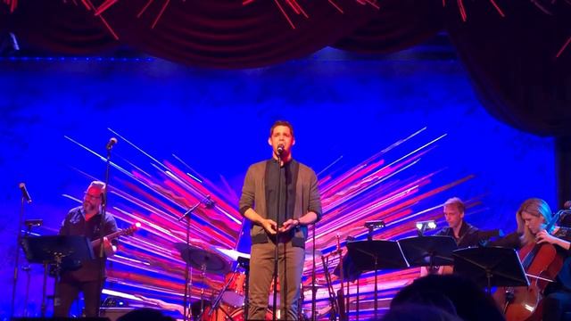 Jeremy Jordan sings Bring Him Home from Les Mis. смотреть онлайн