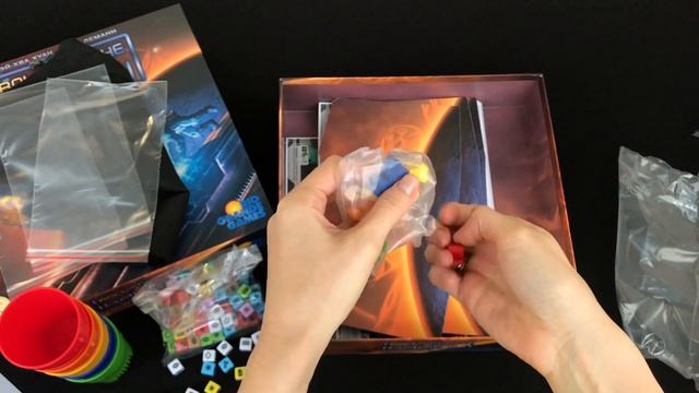Распаковка настольной игры "Кубарем по галактике" смотреть онлайн