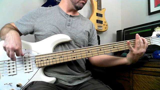 I Am Machine - Bass Cover смотреть онлайн