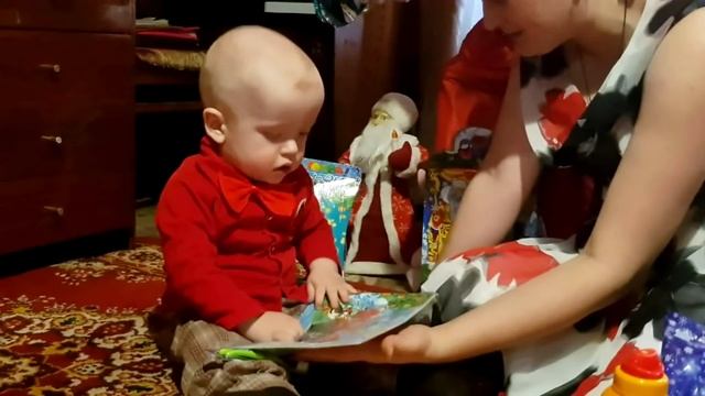 Долгожданные подарки на Новый год! Нам 1,5 года! смотреть онлайн