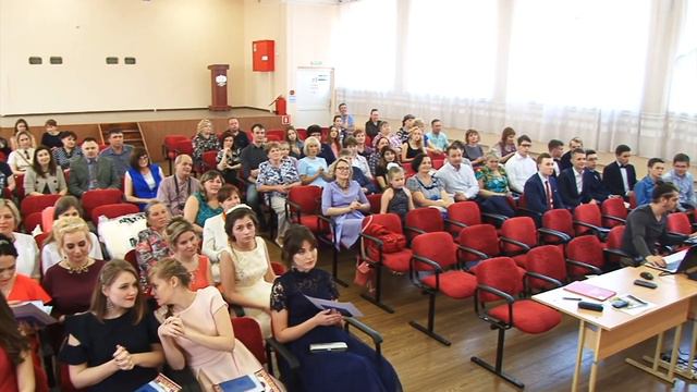 Выпускной! Дед Мороз и Снегурочка! Вручение аттестатов. Школа прощай.