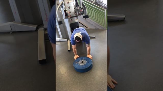 Plate Hand Step Ups смотреть онлайн