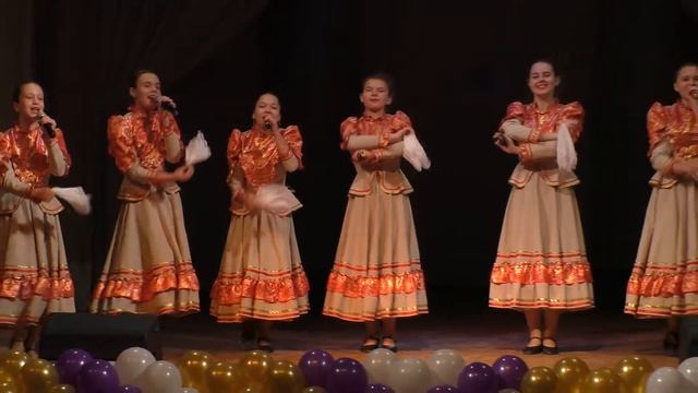 Русская народная песня "Вдоль по улице широкой" смотреть онлайн