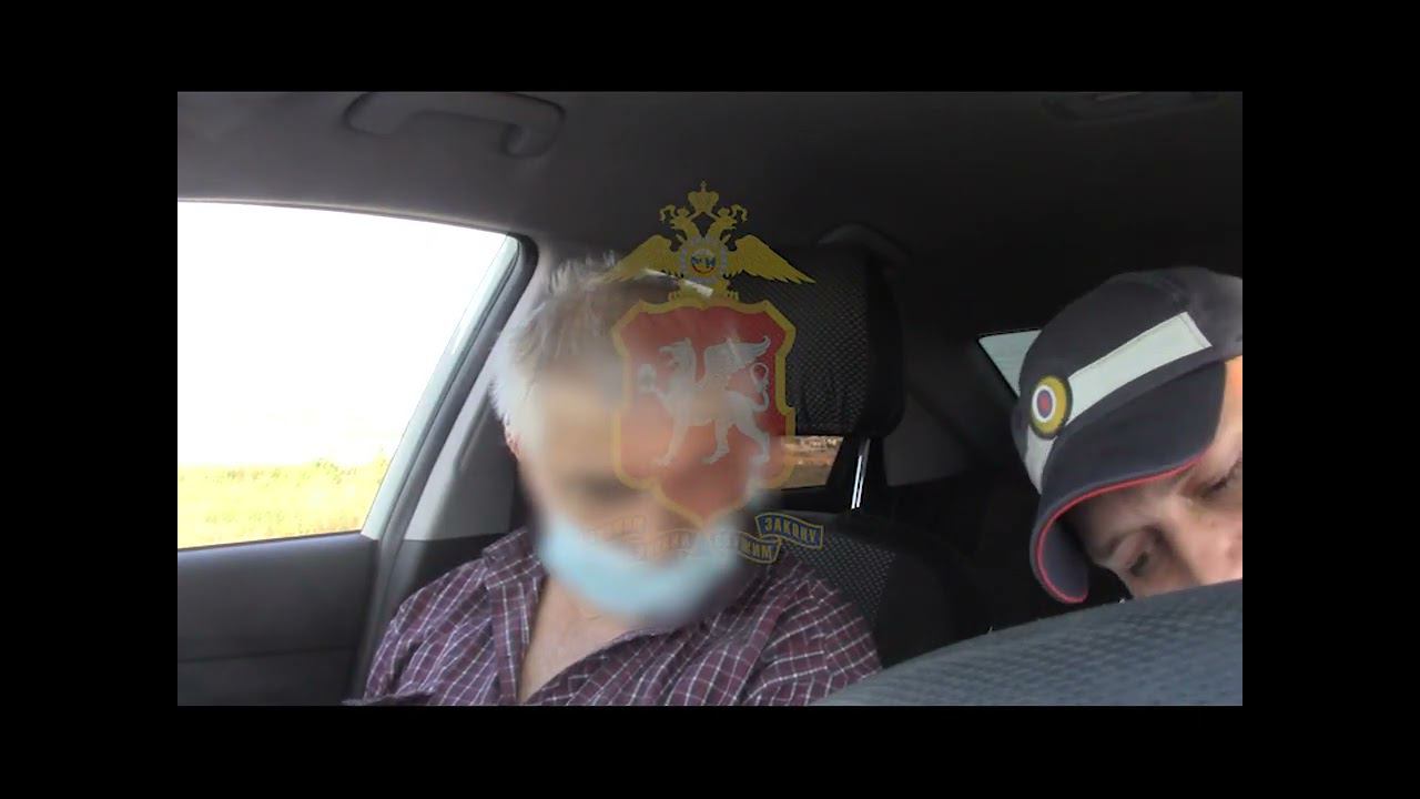 Двойное попадание: пьяный водитель на неисправном автобусе вез пассажиров в Крыму смотреть онлайн