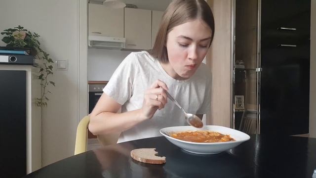 ЧЕМ ОБЕДАЕТ УКРАИНКА В ГЕРМАНИИ / ЛЮБИМЫЕ ОБЕДЫ