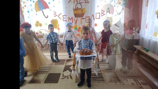 Каравай заводит дружбу смотреть онлайн