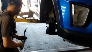 Замена передних тормозных дисков и колодок Hyundai Creta.