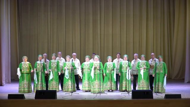 Песня "Дай Бог мира и счастья России" в исполнении "Народного коллектива" Хора русской песни смотреть онлайн