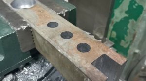 Как просверлить отверстие в толстом металле