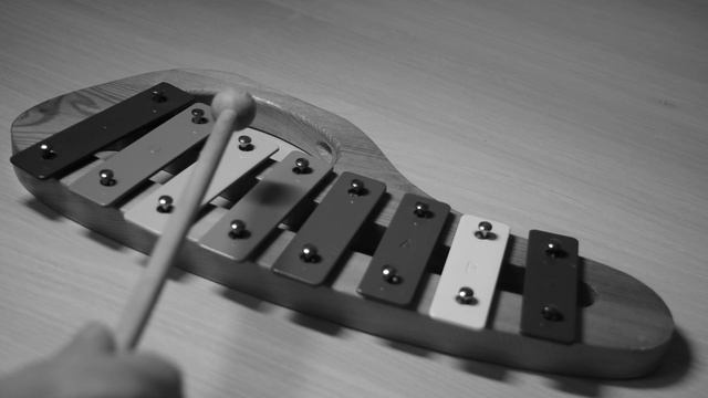 Tango In Harlem - Touch And Go on 8 note xylophone смотреть онлайн