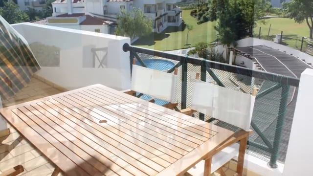 Algarve - Olhos de Água смотреть онлайн