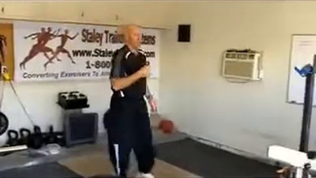 Charles Staley, To belt or Not Belt смотреть онлайн