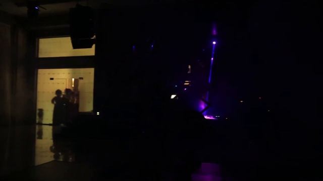 Шоу светящихся костюмов смотреть онлайн