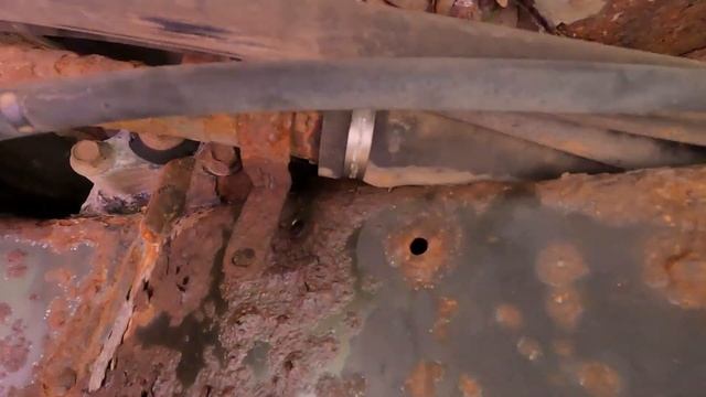 Fuel Leak When Pumping Gas - 2002 Ford Explorer 4.6L V8 Fuel Filler Neck Replacement смотреть онлайн