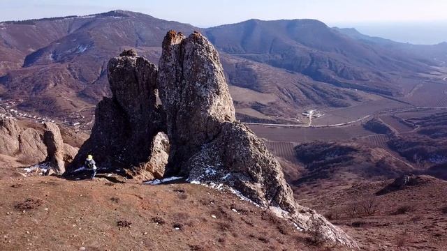 Село в ГЛУБИНКЕ КРЫМА которое вы не видели. МЕЖДУРЕЧЬЕ - как здесь ЖИВУТ КРЫМЧАНЕ. Показываю ПРАВДУ смотреть онлайн