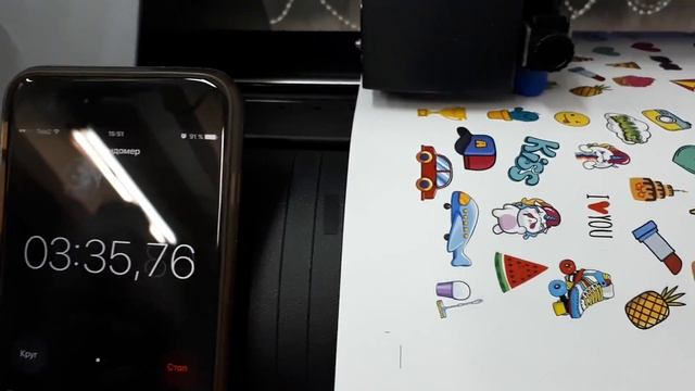 Плоттерная резка в типографии "Печатный Элемент" смотреть онлайн