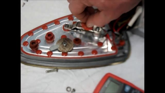 РЕМОНТ УТЮГОВ частые поломки 80%/ Repair of irons смотреть онлайн