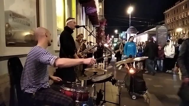 УЛИЧНЫЕ МУЗЫКАНТЫ СПб,гр.APPLE VOICE, 25.09.23. смотреть онлайн