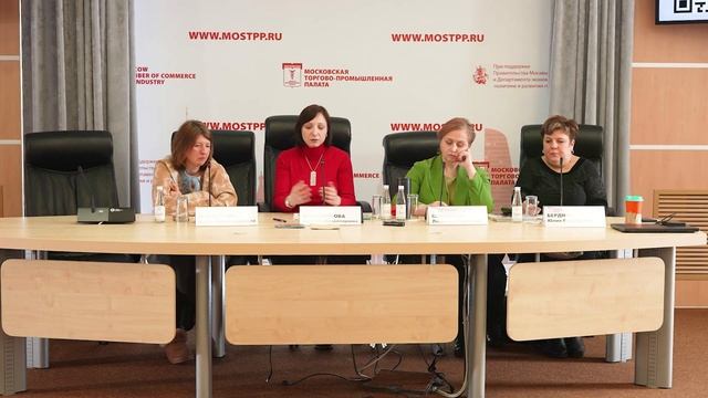 Семейная инклюзивная арт-мастерская. Керамика, валяние, батик смотреть онлайн