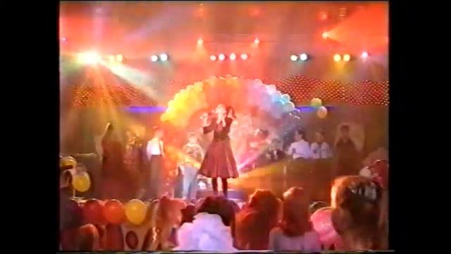 Саша Попова -Просто так. Телешоу "Пирамида" смотреть онлайн