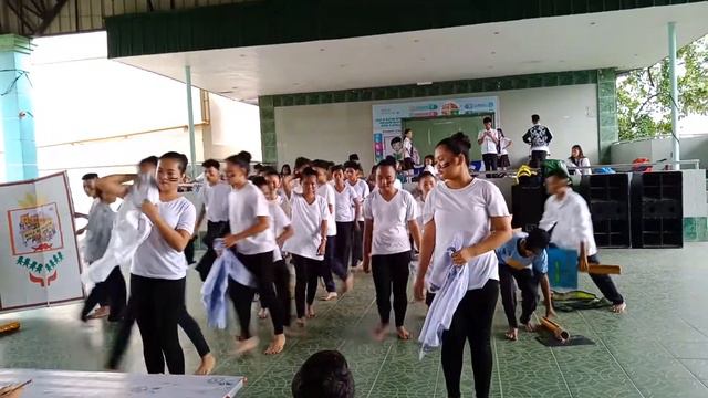 Grade 9- Gabriela Silang Performs Sabayang Pagbigkas смотреть онлайн