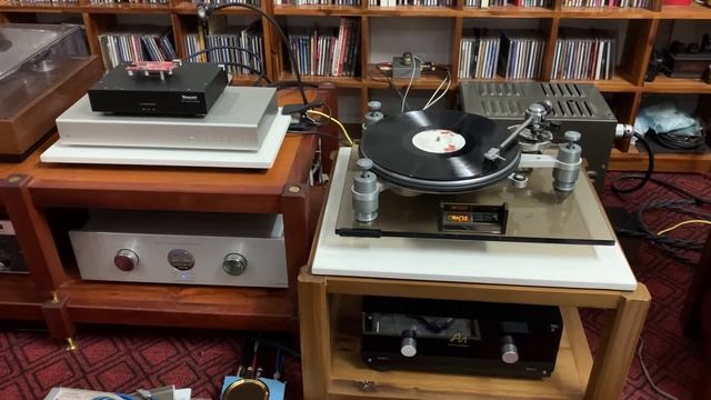 Jantzen 8008 corner with Oracle Delphi Mk2, Ortofon SL15mkii смотреть онлайн