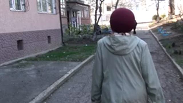 Три месяца бездействия. Из-за незаконно построенного балкона в Керчи проседает многоэтажка? смотреть онлайн