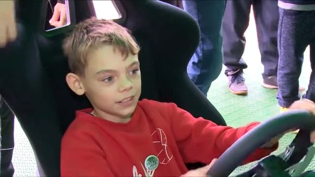 Компания Мегафон сделала подарок жителям в День города смотреть онлайн