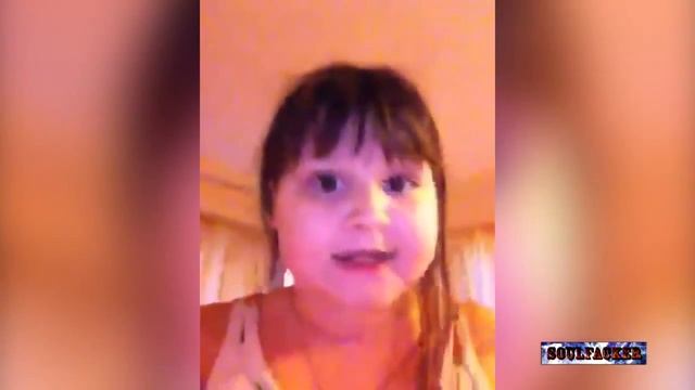 ДЕВУШКА НАЧИНАЕТ РАЗДЕВАТЬСЯ | САМЫЕ ЛУЧШИЕ СМЕШНЫЕ МОМЕНТЫ ПРИКОЛЫ 2015 Funny Moments Fun