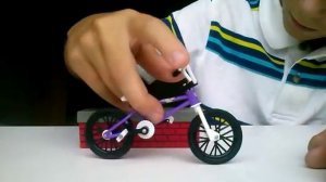 обучение трюкам на фингер bmx часть 2