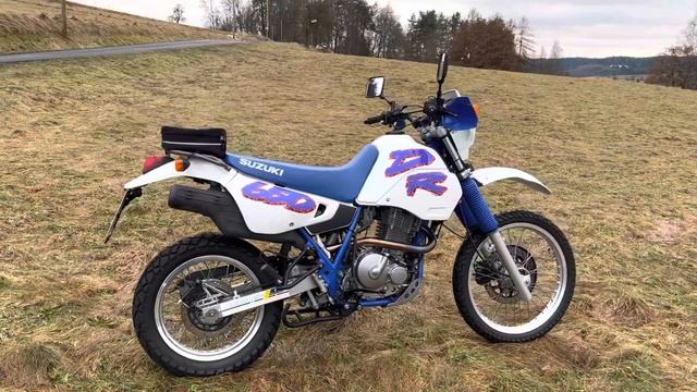 DR650 R SP44 - und diese ist eindeutig Kulturgut! смотреть онлайн